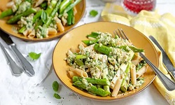 Penne met groene asperges en …