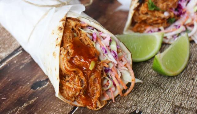slowcooker pulled chicken wra…
